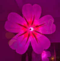 Belle décoration de fête de mariage, décoration de fleurs gonflables avec éclairage LED