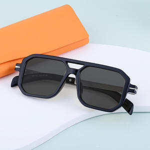 Gafas de sol polarizadas con montura cuadrada para hombre ZS-DB7103P, protección UV400, montura de PC, lentes TAC, color negro, protección solar para exteriores. - Product Image 4