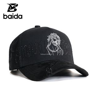 Casquette de baseball en daim à 5 panneaux brodée en 3D avec strass, personnalisable pour votre logo – Vente en gros ODM/OEM de haute qualité - Product Image 1