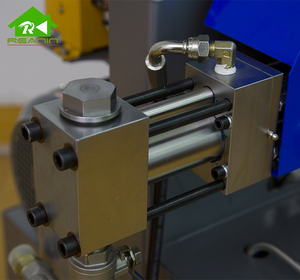 Máquina de espray de <span class=keywords><strong>aislamiento</strong></span> de espuma de <span class=keywords><strong>poliuretano</strong></span> de dos componentes hecha en China de dos componentes de <span class=keywords><strong>precio</strong></span> - Product Image 4