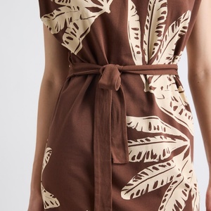 เดรสแขนกุดของผู้หญิงปรับแต่งได้พร้อมเข็มขัดแบบถอดได้กระโปรงขนาดเล็กสไตล์หวานเอวธรรมชาติพิมพ์ลายดิจิตอล - Product Image 5