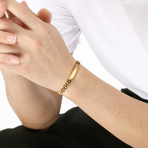 Bracelet chaîne de montre en acier inoxydable gravable sur mesure de 6 mm <span class=keywords><strong>pour</strong></span> hommes et femmes |   <span class=keywords><strong>Bijoux</strong></span> unisexes <span class=keywords><strong>pour</strong></span> couples, ajustables, <span class=keywords><strong>or</strong></span>, argent, noir - Product Image 3