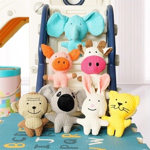 Juguete de peluche para perros, juguete chirriante con forma de animal, juguete masticable con sonido para jugar en interiores - Product Image 3