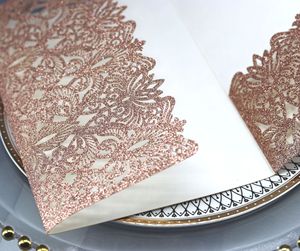 Offre Spéciale or oignon papier fête de <span class=keywords><strong>mariage</strong></span> carte de voeux creux <span class=keywords><strong>dentelle</strong></span> Invitation Style européen carte de voeux personnalisée en gros - Product Image 2