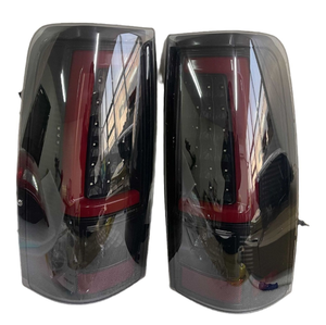 Feux arrière de bonne qualité boîtier noir feu arrière LED feu arrière pour 2003-<span class=keywords><strong>2006</strong></span> Chevy Silverado 1500 2500 ensemble de paires latérales gauche et droite - Product Image 1