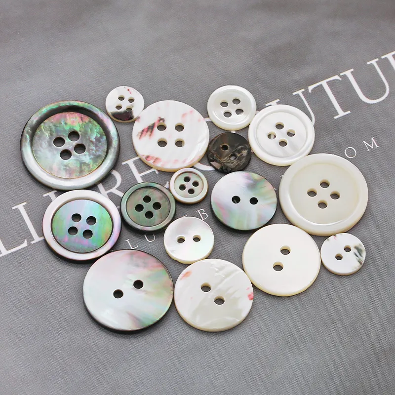 Round Natural shirt shells button 2/4 hole sewing buckle garment accessories for clothing