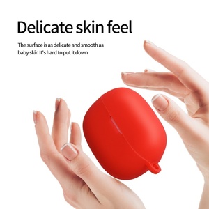 Nueva Funda Protectora de Silicona Suave Mate para Auriculares Xiaomi <span class=keywords><strong>Redmi</strong></span> <span class=keywords><strong>Buds</strong></span> 8 / <span class=keywords><strong>5</strong></span> <span class=keywords><strong>Pro</strong></span>, Antiarañazos, Antipolvo, con Gancho - Product Image 5