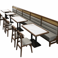 Tabouret de salle à manger, assise ronde rembourrée, structure en bois avec anneau de repose-pieds circulaire pour café, bistrot, hôtel et restaurant
