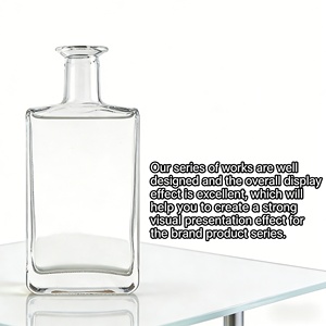 Botellas de Vidrio Flint Personalizadas de 500 ml y 750 ml con Sello Dorado para Vodka, Whisky, Brandy y Otras Bebidas Espirituosas para Discotecas, Bares y Casinos - Product Image 6