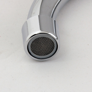 Grifo de Cocina Monomando Bronce Hércules con Válvula Cerámica, Rotación 360 Grados, Montaje en Encimera, Estilo Moderno - Product Image 4