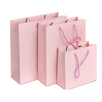 À la mode couleur impression carton pliant papier cadeau robe mailer emballage sacs en carton pour vêtements pour femmes