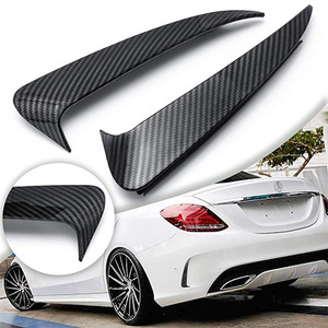 Pegatinas de fibra de carbono para el parachoques trasero del Mercedes Benz Clase C W205, adhesivos ABS en negro brillante. - Product Image 1