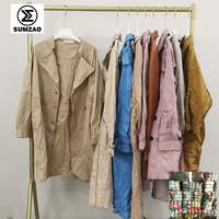 Ropa de segunda mano Pacas De Ropa Americana Mixta Premium Ropa de segunda mano Americana Chaqueta cortavientos usada