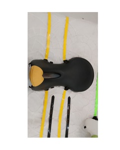 Selle de cheval en cuir de style vintage, avec un design classique et une structure en plastique renforcée pour une expérience d'équitation fiable - Product Image 1
