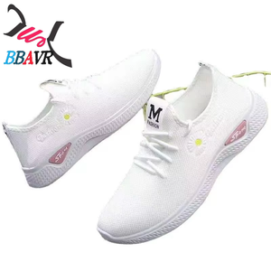 Nuevos Zapatos Deportivos Feizhinu para Primavera y Verano, Zapatos Casuales de Suela Suave para Mamá, Zapatos Deportivos de Malla de Caña Baja, Zapatos para Estudiantes al por Mayor - Product Image 2