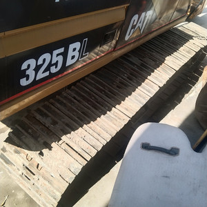 รถขุด CAT325BL ขนาด 25 ตัน พร้อมบุ้งกี๋ขุดขนาด 1.25 ลูกบาศก์เมตร รถขุดตีนตะขาบ CAT325BL มือสอง - Product Image 4