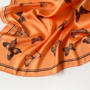 ผ้าพันคอผ้าซาตินลายผีเสื้อสไตล์ฝรั่งเศสสำหรับตกแต่งกระเป๋าสุดหรู - Product Image 5