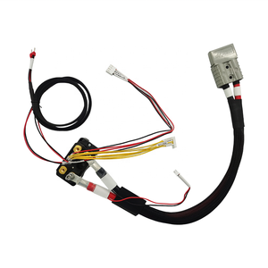 Cable LAN de red CAT6 de 8 pines personalizado Cable de 90/180 grados 26AWGx4P con cubierta protectora Cables de control de moldeo por inyección - Product Image 2