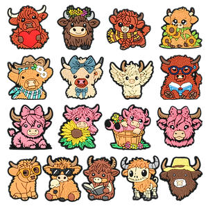 Vente en gros de chaussures Yak de dessin animé mignon Sandales à boucle Accessoires de bricolage Accessoires décoratifs amovibles en caoutchouc souple sur chaussures - Product Image 5