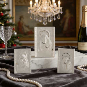 Set di Statuette in Ceramica con Texture Marmorizzata di <span class=keywords><strong>Maria</strong></span> e <span class=keywords><strong>Gesù</strong></span> - Elegante Decorazione Natalizia <span class=keywords><strong>per</strong></span> Esposizioni Formali - Product Image 1