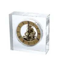 โปรโมชั่นที่กำหนดเอง3d เลเซอร์สลักโลโก้นาฬิกาคริสตัลของที่ระลึกราคาถูกมินิสแควร์คริสตัลตารางนาฬิกายืน