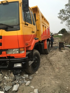 Camión Volquete Usado Nissan Diesel Euro 2 Modelo 2010 CWB459 6x4 - Product Image 5