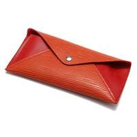 Conception de luxe personnalisée en usine pochette à lunettes en forme de messager en PU avec fermeture à bouton pour la collection de lunettes de soleil d'occasion