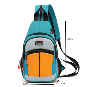 Sac à bandoulière imperméable tendance avec trou pour écouteurs, sacs messagers, sac banane pour femmes, sac de poitrine pour femmes - Product Image 4
