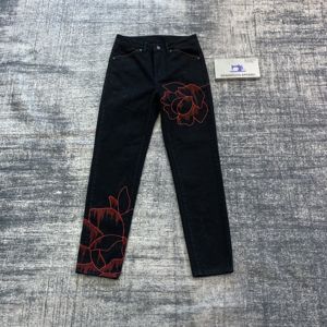 DENIMGUYSカスタム赤刺繍メンズデニムジーンズ手刺繍メンズデニムパンツ - Product Image 1