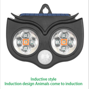 Ahuyentador de Animales Solar Aibo, Dispositivo de Control de Plagas para Exteriores con Luz Intermitente Roja y Azul - Product Image 2