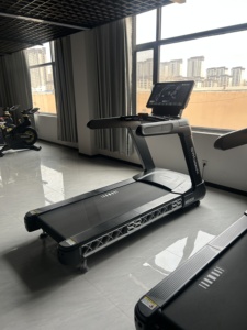 Tapis roulant commercial TFT de qualité supérieure, vente en gros directe d'usine, pour la musculation - Product Image 2