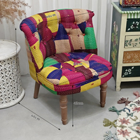 Großhandel Massivholz-Akzentstuhl Kantha Patchwork Sessel Handgefertigtes Boho Einzelsofa Natürliche Holzbeine Zertifiziert OEM