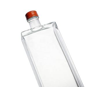 <span class=keywords><strong>Bottiglia</strong></span> quadrata da 500ml <span class=keywords><strong>fondo</strong></span> <span class=keywords><strong>della</strong></span> <span class=keywords><strong>bottiglia</strong></span> d'acqua in vetro per liquore a forma di montagna - Product Image 4