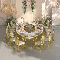 Table à manger de mariage moderne de luxe en forme de goutte d'eau en acier inoxydable doré avec plateau en verre pour usage commercial Salon et hôtel