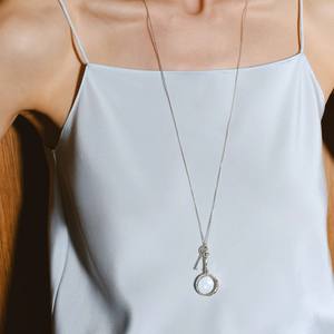 Collar con colgante de llave de lupa de Latón chapado en oro y plata estilo dinero antiguo de moda para mujer joyería de cadena de suéter largo - Product Image 4