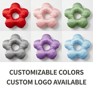 Oreiller en forme de fleur pour dormeurs latéraux, en satin, soulagement de la douleur à l'oreille, oreiller donut avec trou pour HNH et logo personnalisé - Product Image 6