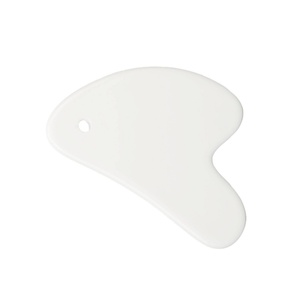 Premium White <span class=keywords><strong>Porcelain</strong></span> Gua Sha Ferramenta para Rosto e Couro cabeludo Exquisite Raspagem Tablets com Aplicação Amigável Embalado no Saco