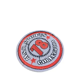 Série elegante Personalizado Jean Roupas de Patch Bordado com Próprio Logotipo