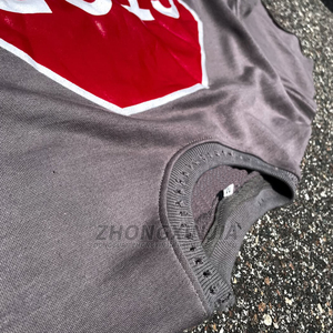 <span class=keywords><strong>T</strong></span>-<span class=keywords><strong>shirt</strong></span> Oversize da <span class=keywords><strong>Uomo</strong></span> con Stampa Segnale di Stop Effetto Consumato, Vestibilità Boxy, Stile Streetwear, con Fori e Lavaggio Vintage - Product Image 3