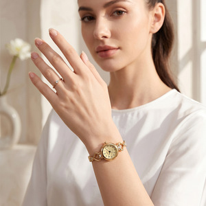 Montre étanche de luxe légère en forme de cœur, sertie de diamants, avec un bracelet fin en acier, montre à quartz pour femme - Product Image 2