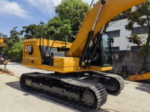 Excavadora de cadenas Caterpillar 320GC de segunda mano, pocas horas de operación, excelente estado mecánico con motor y bomba en venta - Product Image 6