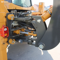 Chargeuse-pelleteuse Briggs and Stratton JCB 4CX avec chargeur et pelle rétrocaveuse