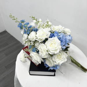 Buket Pengantin Harga Terjangkau dalam Rangkaian Bunga Bola Biru Tua Dekorasi Nude untuk Buket Bunga - Product Image 2