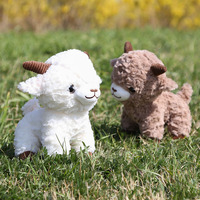 Vente en gros usine : Peluche de chèvre blanche en forme de mouton, jouet en peluche, poupée de chèvre debout, personnalisable OEM, plusieurs tailles, jouet pour enfants en gros