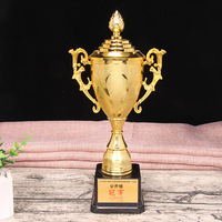 Nouvelle Arrivée En Plastique Trophée Prix Tasse Usine Bon Prix En Gros Logo Personnalisé Base Sport et Jeux En Plastique Golden Trophy Tasse
