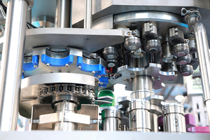 Tự động tin có thể nước giải khát Máy Chiết Rót 500ml bia thủ công có thể làm đầy dòng 15000cph có thể làm đầy dòng cho nước trái cây/bia - Product Image 4