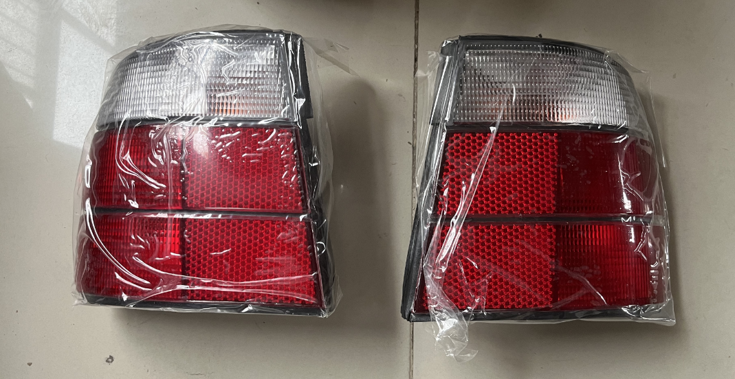 tail light bmw e34