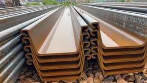 Perfil de acero laminado en caliente Sección U SY295 SY390 Pila de chapa de acero - Product Image 4