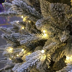 6/7.5FT Artificial Flocked White Pre-Lit PE PVC Mix <b>Christmas</b> Tree With CE ROHS Standard - Product Image 3