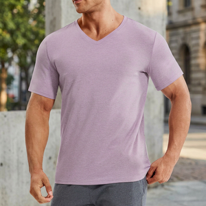T-shirt en tricot à manches courtes et col en V pour homme, couleur unie violet, coupe classique, style décontracté - Product Image 2